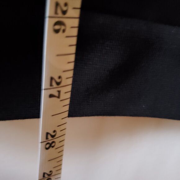 Mondetta Women's Black Sweatshirt Size L Pullover Large Front Pocket Outdoor - Picture 9 of 11